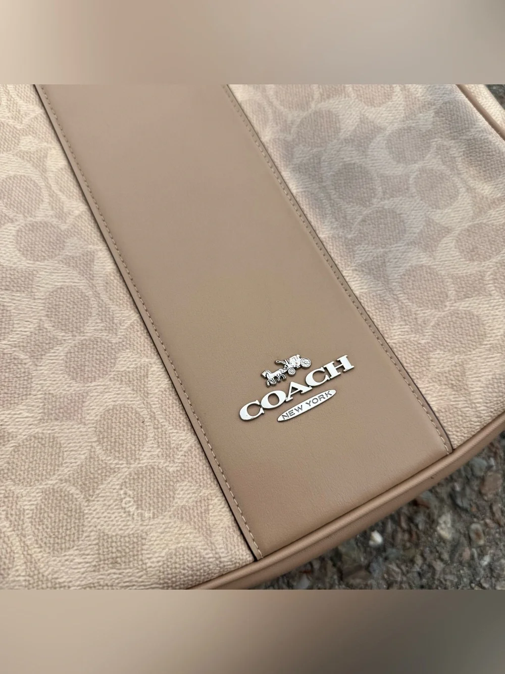 Coach Ellie Crossbody File Bag Shoulder Cream C Logo Strap Pockets Authentic